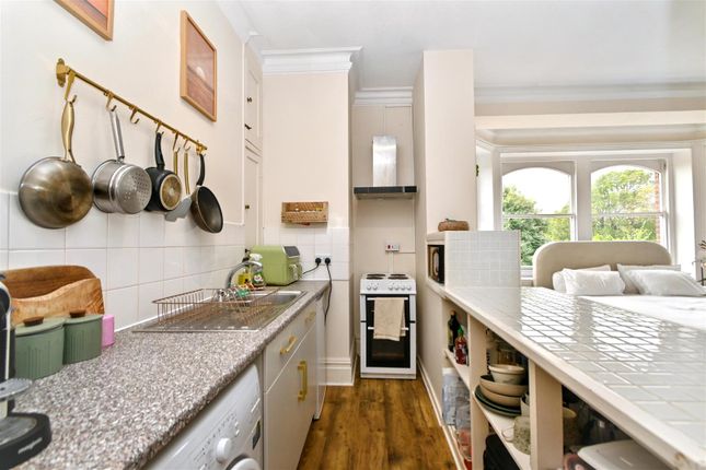 3, Arden Mead, 4 Staveley Road, Eastbourne photo 3