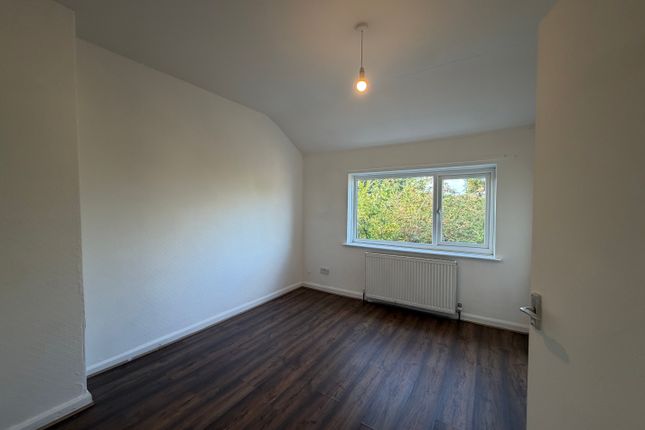 2, Arundel Avenue, Rotherham photo 5
