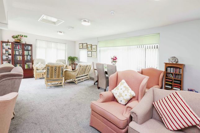Flat for sale in Monyhull Hall Road, Kings Norton, Birmingham