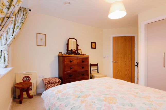 Flat for sale in Eleanor House, London Road, St. Albans