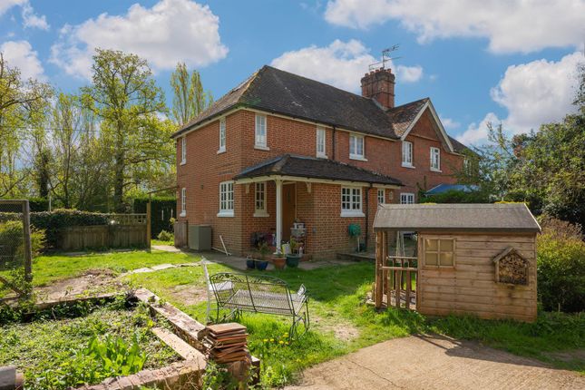 2 Corner Cottages, West Chiltington Lane, Billingshurst photo 2