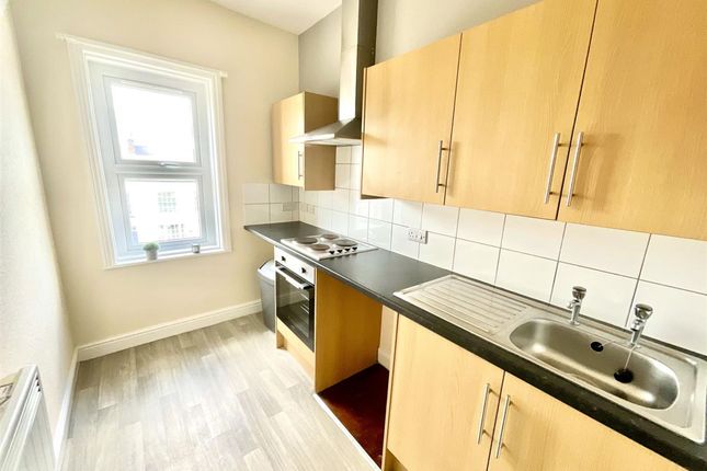 Flat 2, Rear Of 30 Falsgrave Road, Scarborough photo 2