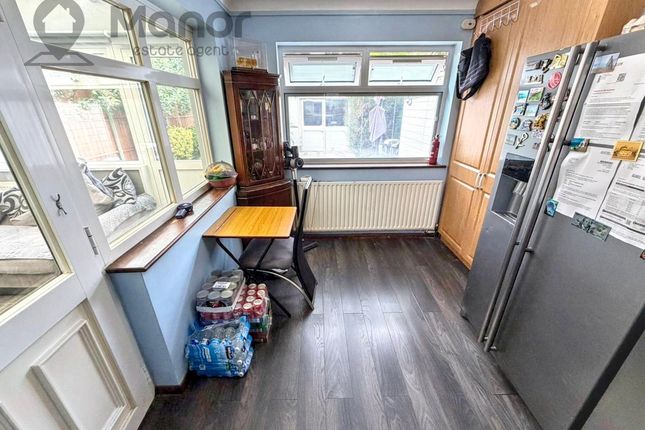 217 Westrow Drive, Barking photo 4