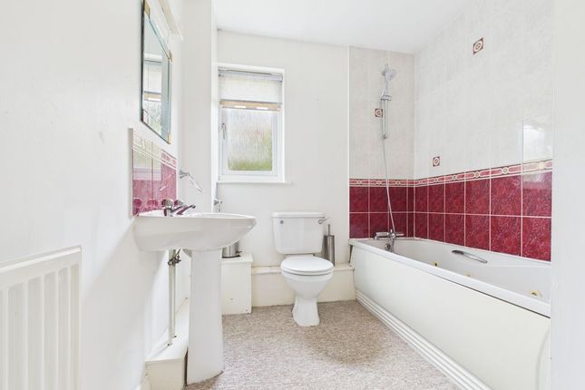 26, Pennance Parc, Redruth photo 3