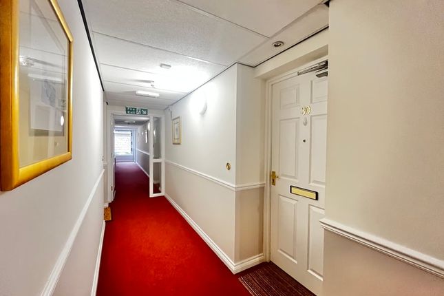 30, Worthington Lodge, Hythe photo 4