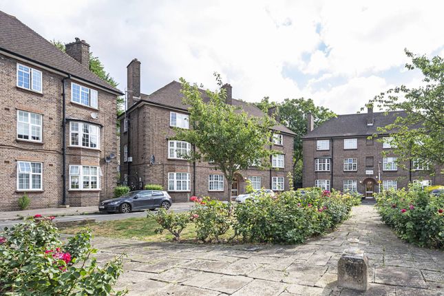 Flat to rent in Claremont Close, Islington, London