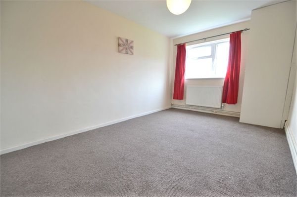 2, Hawthorn House, Huntingdon photo 4
