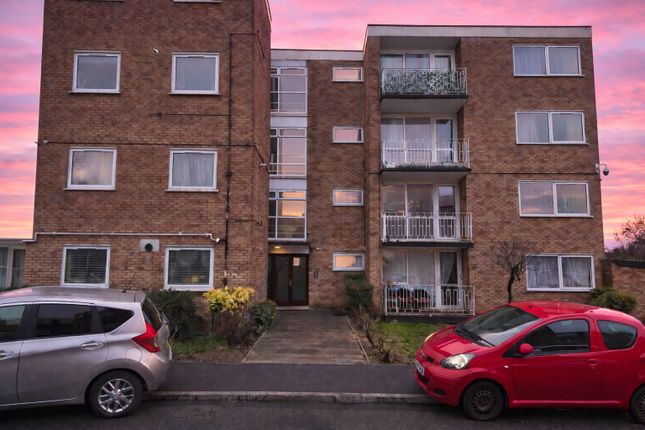 2-bed flat on 32 Sunnydene Lodge, Sunnydene Gardens, Wembley, £382,500