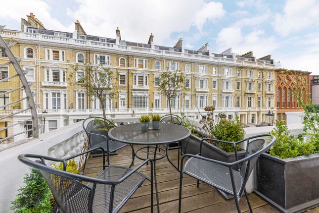 Queensberry Place, London photo 4
