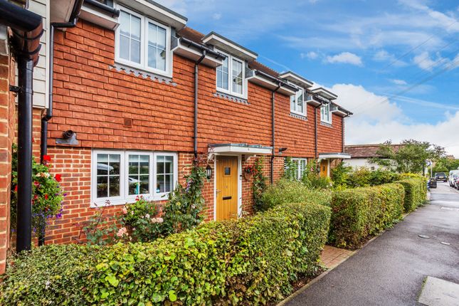 Thumbnail Terraced house for sale in High Street, Dormansland, Lingfield