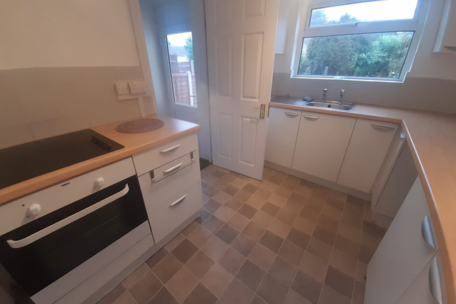 7, Crewkerne photo 3