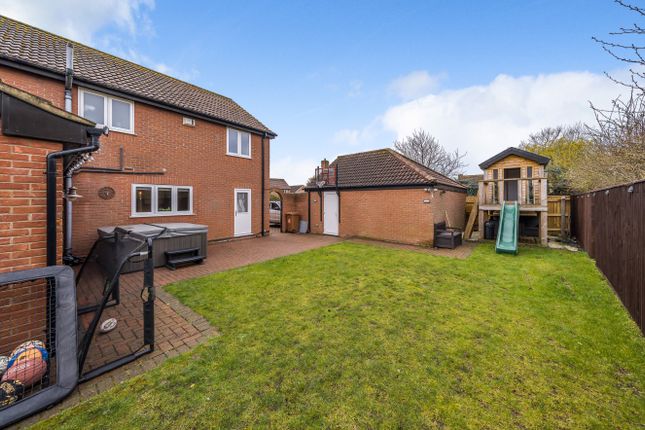Detached house for sale in Blakeney Lea, Cleethorpes, N E Lincolnshire