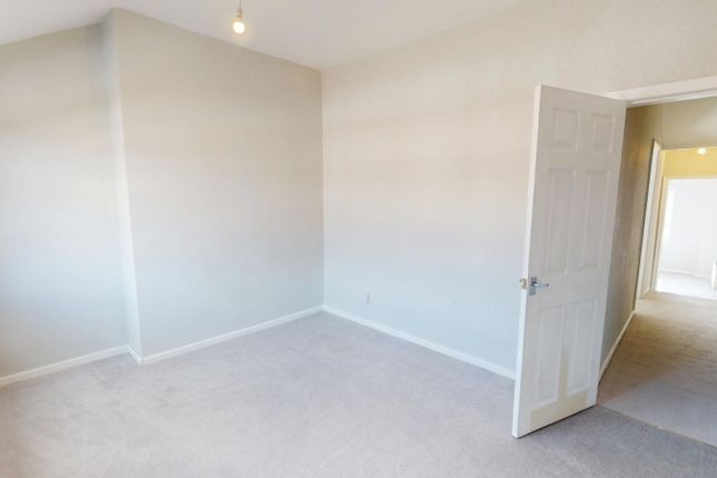 10, Duke Avenue Maltby, Rotherham photo 5