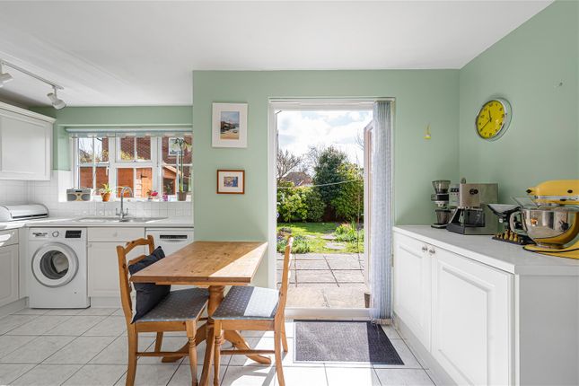 7, Micklefield Way, Seaford photo 4