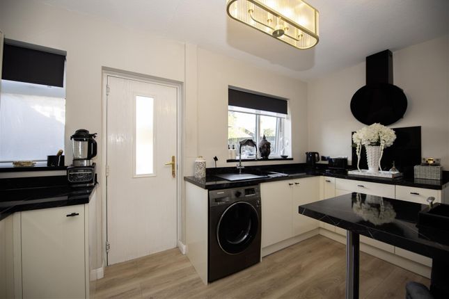 10, Aston Avenue, Nottingham photo 4