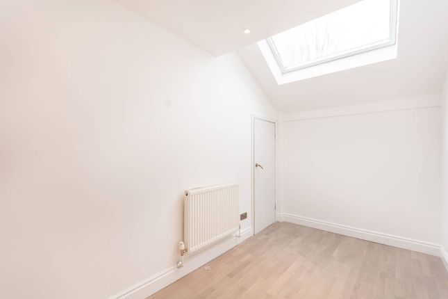 Thumbnail Flat to rent in Rectory Road, Hackney, London