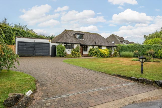 Thumbnail Bungalow for sale in Highfields, East Horsley, Leatherhead