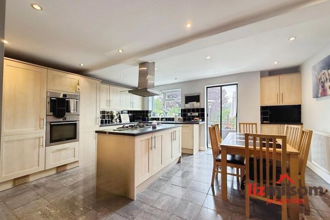 35, Derwent Road, Burton-On-Trent photo 3