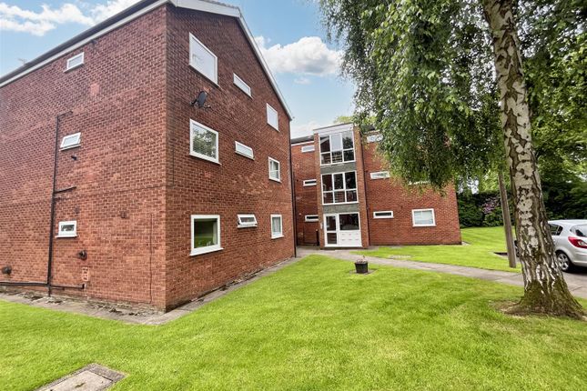 Thumbnail Flat for sale in Northenden Road, Sale