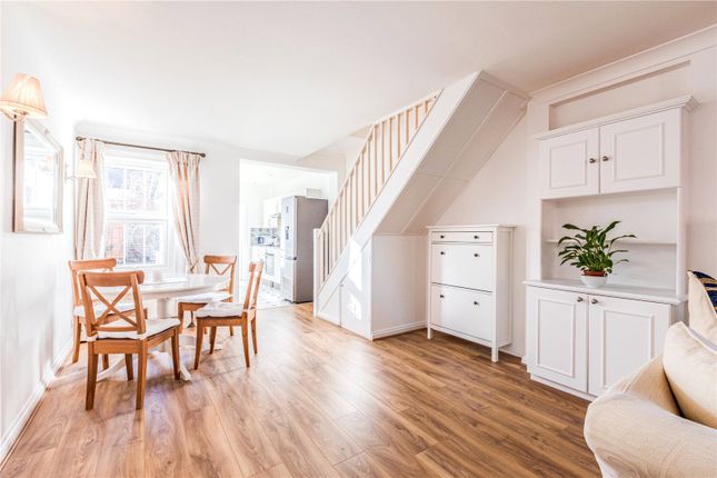 28, Albert Road, Surrey photo 2