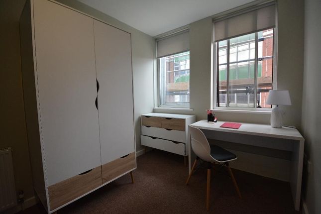 Thumbnail Shared accommodation to rent in 122 Queen Street, Sheffield