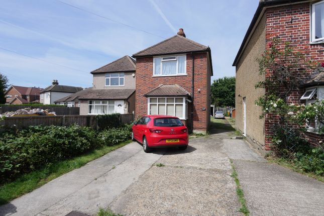 Thumbnail Detached house for sale in Chertsey Road, Ashford