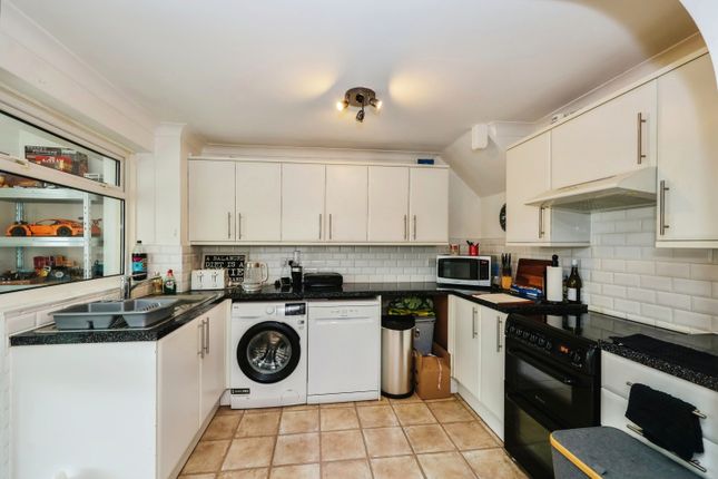 Terraced house for sale in Cherry Tree Avenue, Waterlooville, Hampshire