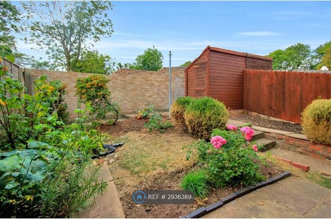 Minerva Way, Wellingborough photo 4
