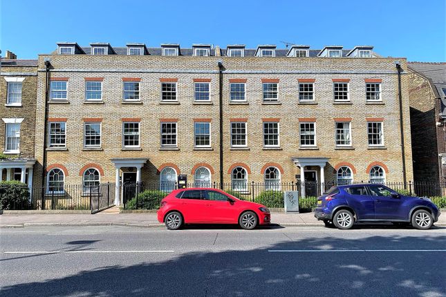 Thumbnail Flat for sale in New Road, Rochester