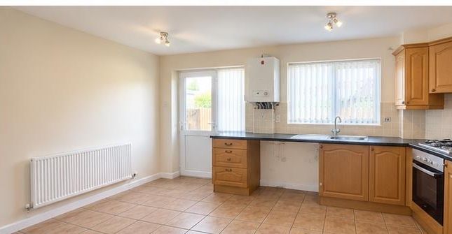 20, Ifton Fields, St Martins photo 5