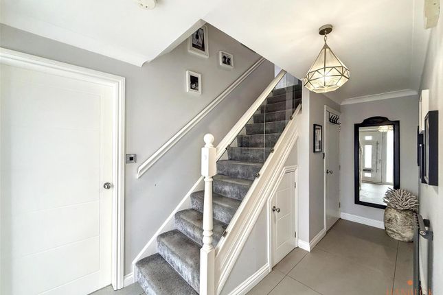 7, Alder Close, Brough photo 2