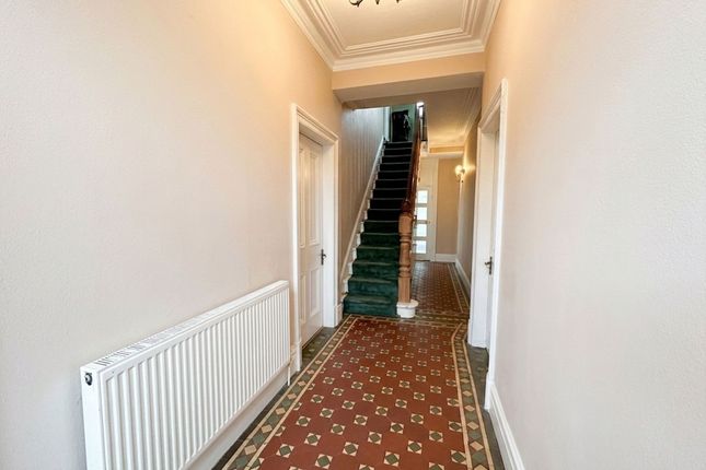 52 Hazelhurst Road, Manchester photo 3