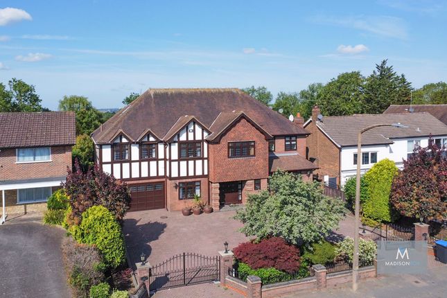 Thumbnail Detached house to rent in Hainault Road, Chigwell, Essex