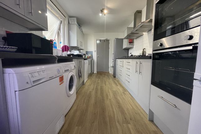 132, Miskin Street, Cardiff photo 2