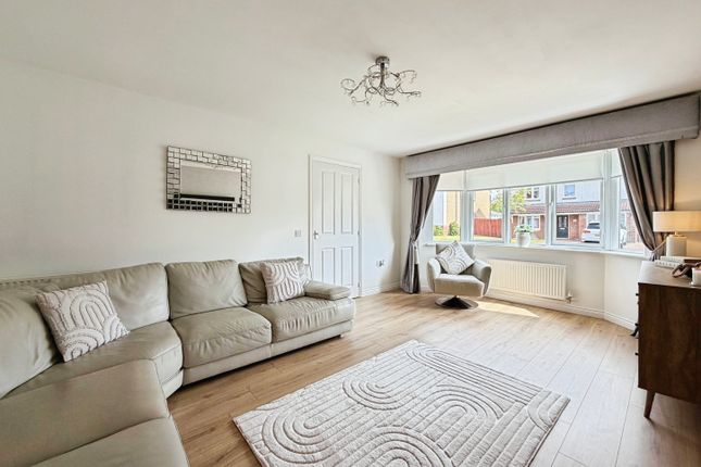 34, Lumloch Drive, Bishopbriggs photo 3