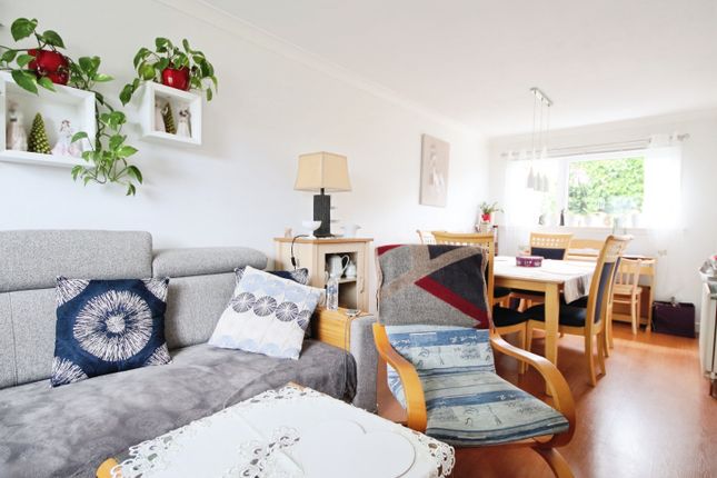 43, Mossend Place, Moray photo 3