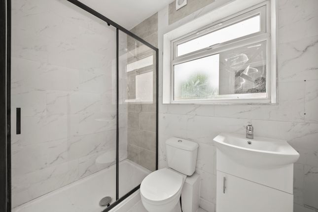 11, Panhard Place, SOUTHALL photo 4
