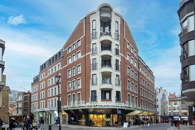 Flat for sale in Marshall Street, London