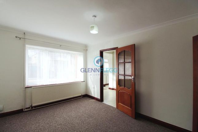 Semi-detached house to rent in Norfolk Avenue, Slough