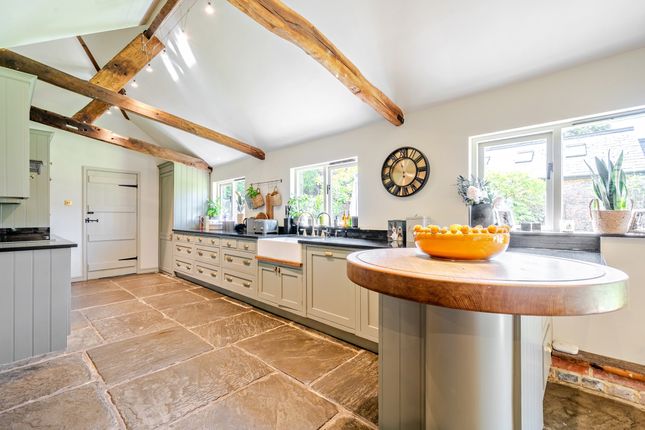 1335532-11-689A4A...