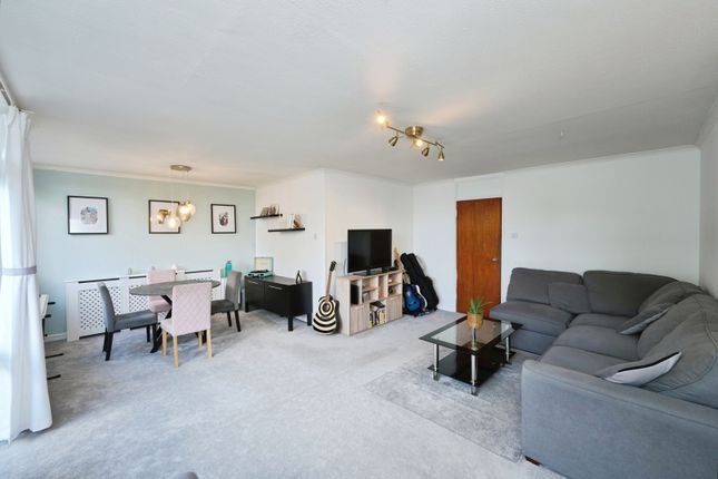 23 Hazelwood Court,, Hazelwood Road, Bristol photo 2