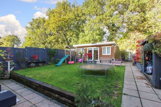 9, Oliver Close, St. Albans photo 4
