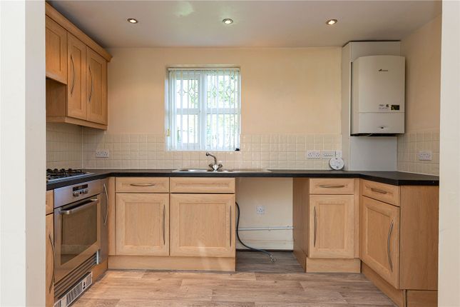 17, Moorland Heights, Stoke-on-Trent photo 4