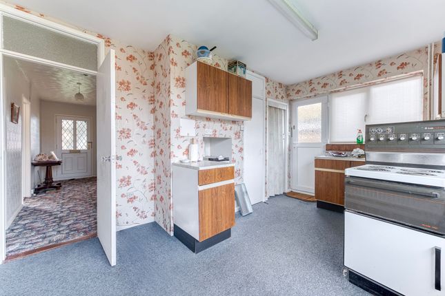 75 Yew Tree Close, Great Yarmouth photo 4