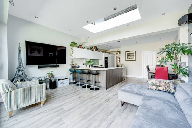 74, Drayton Gardens, London photo 4