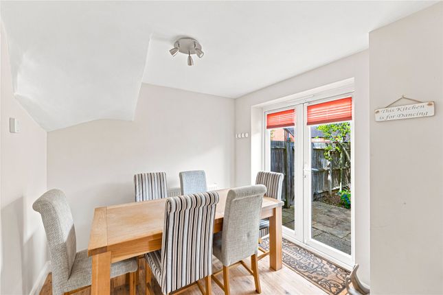 41, Woodpecker Close, Bedford photo 4