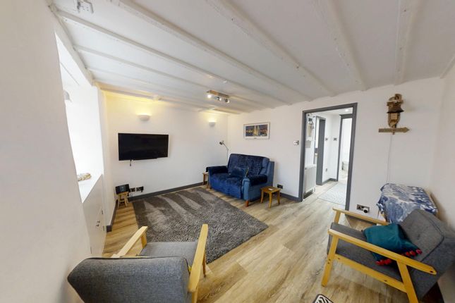 9 Clements Lane, Portland photo 2