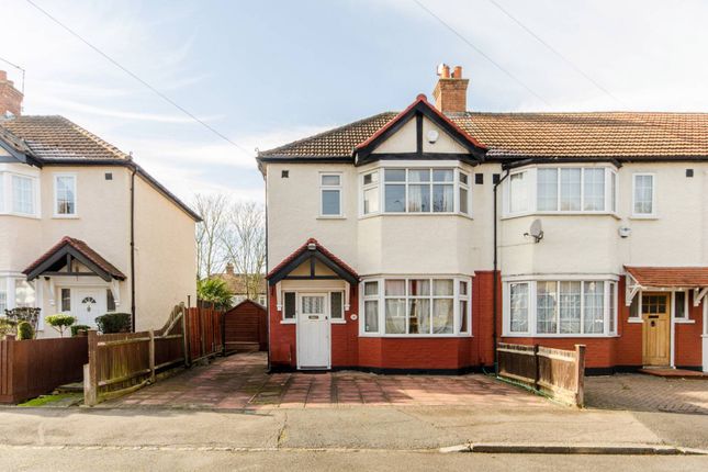 Thumbnail Semi-detached house to rent in Consfield Avenue, Motspur Park, New Malden