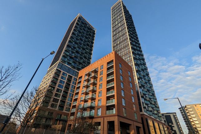 2-bed flat on Flat 3406, Icon Tower, London, £640,000