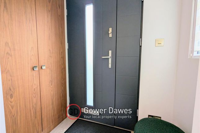 4, Hill House Drive, Chadwell St.Mary photo 3